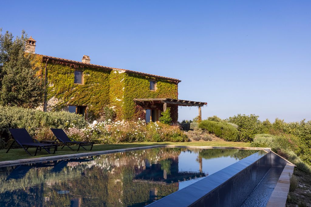 Italy Villa la Macchia Umbria Olivers Travel 2