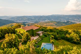 Italy Villa la Macchia Umbria Olivers Travel 1