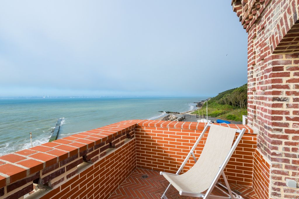 La Tour Normandy Olivers Travels 2