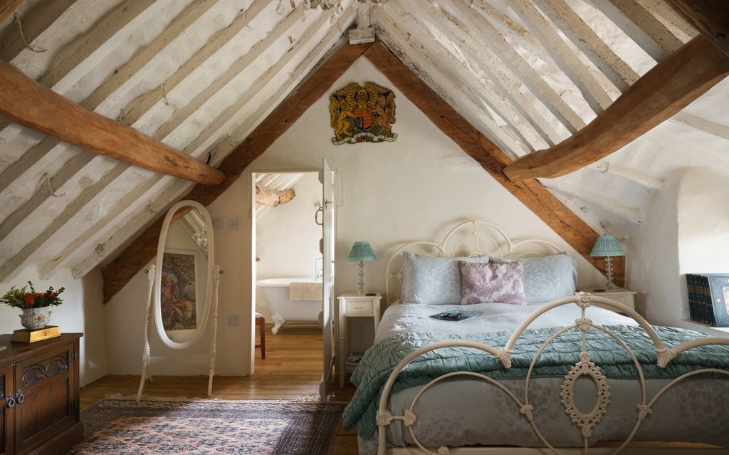 Daffodil Cottage Cotswolds Olivers Travels 3