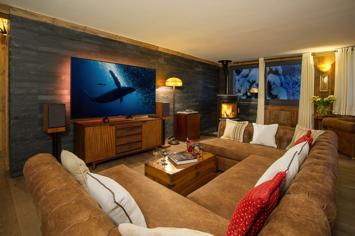 Chalet Island