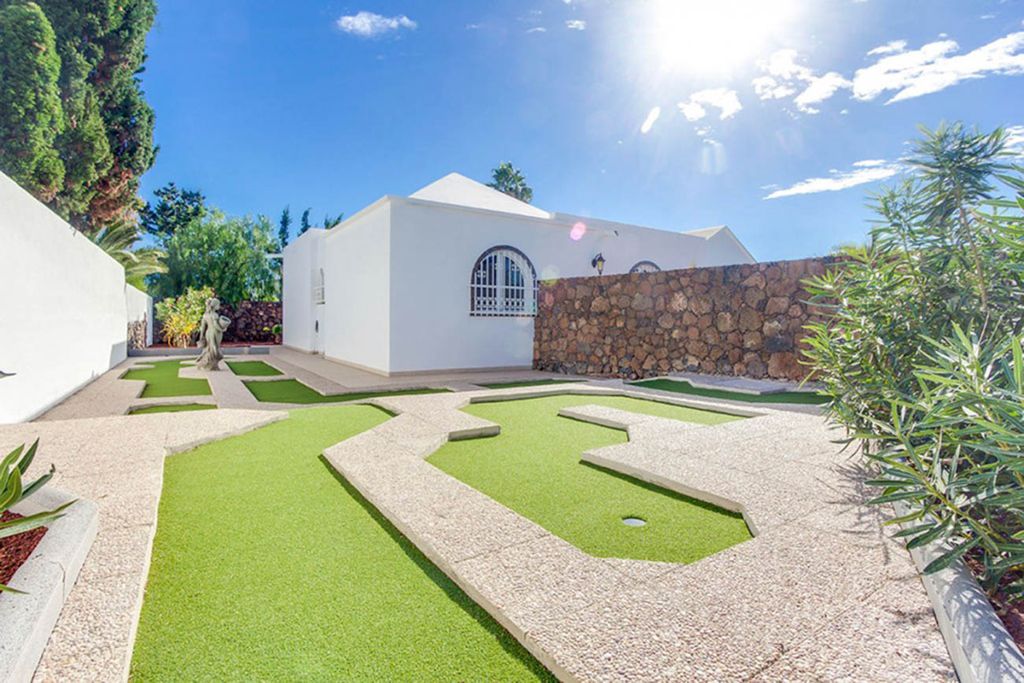 Villa Valdes Lanzarote Spain Olivers Travels 5