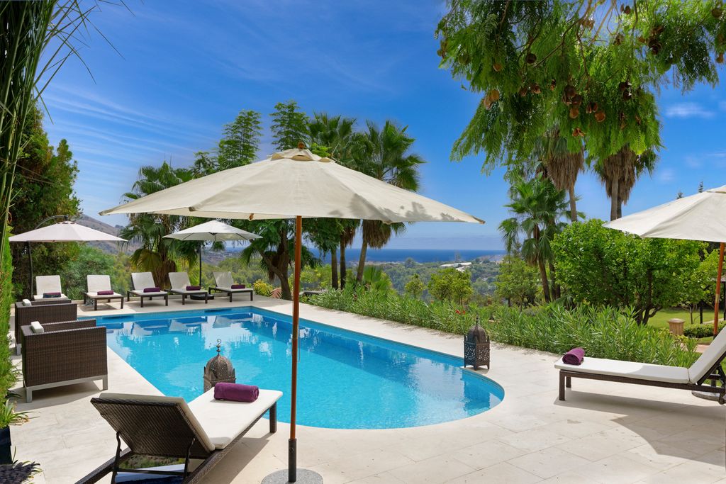 Casa Feliz Costa Del Sol Spain OliversTravels 2