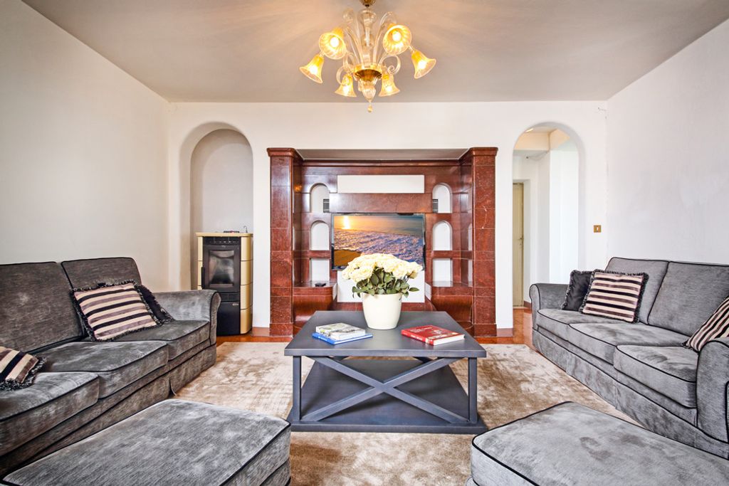 Villa Storia Estate Itlian Lakes Olivers Travels 2