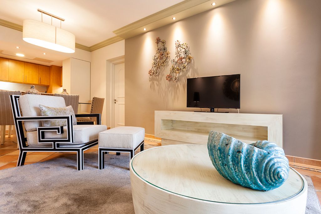 Suite III Pine Cliffs Olivers Travels 5