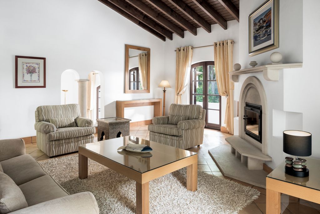 Villa Aurora Pine Cliffs Olivers Travels 2