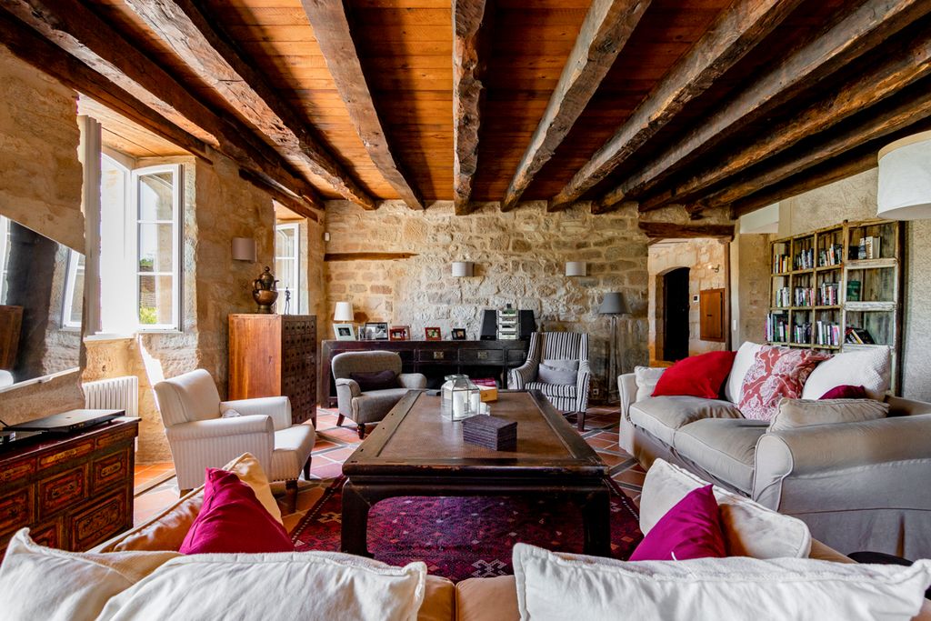 Maison Bourg Midi Pyrenees Olivers Traves 3