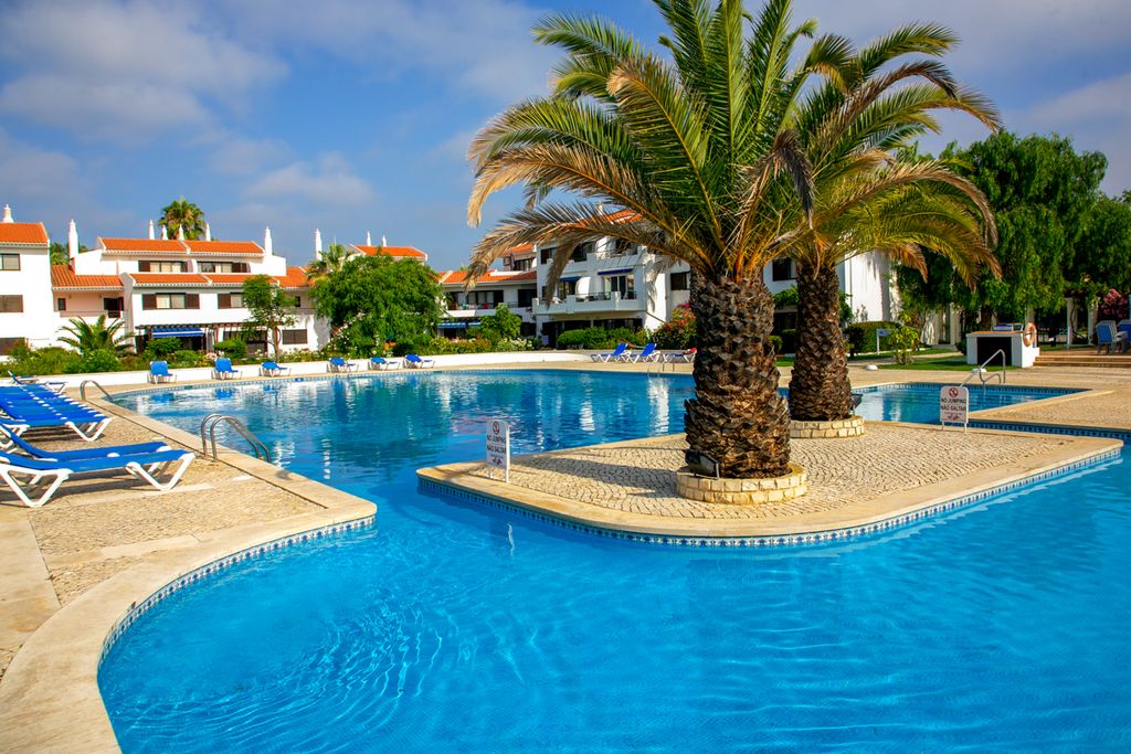 Casa Lindeza Algarve Olivers Travels 1