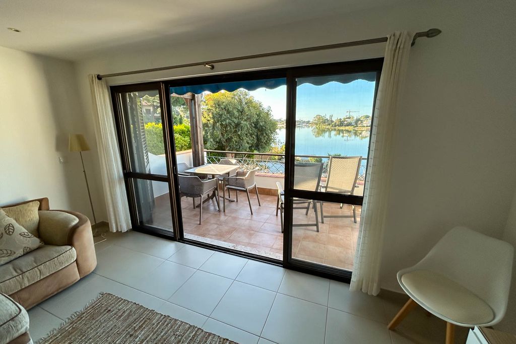 Lakeside Village Villa Estrela Dourada Monte da Quinta Portugal Olivers Travels 2