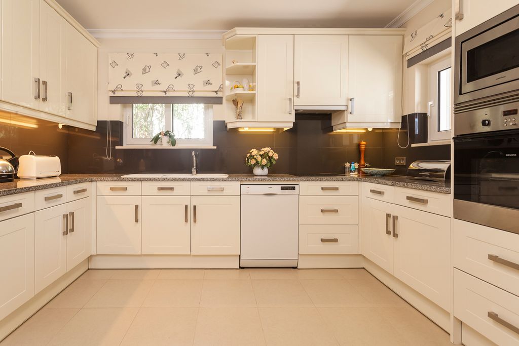 Villa Amari Vale do Lobo Olivers Travels 4