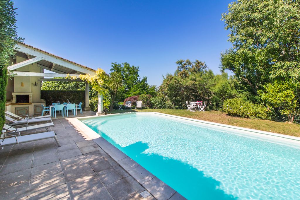 La Brise De Mer Languedoc Olivers Travels 4