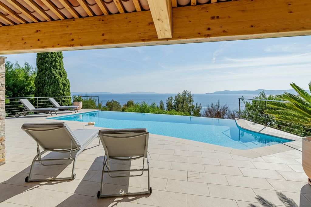 La Petite Merveille French Riviera Olivers Travel 2 01