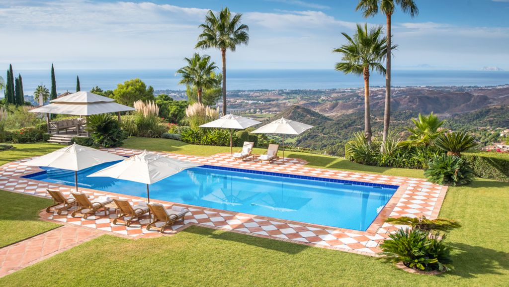 Villa Mirador Costa del Sol Olivers Travels 1  14 