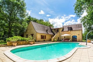 Villa des Arbres Dordogne Olivers Travels0 01