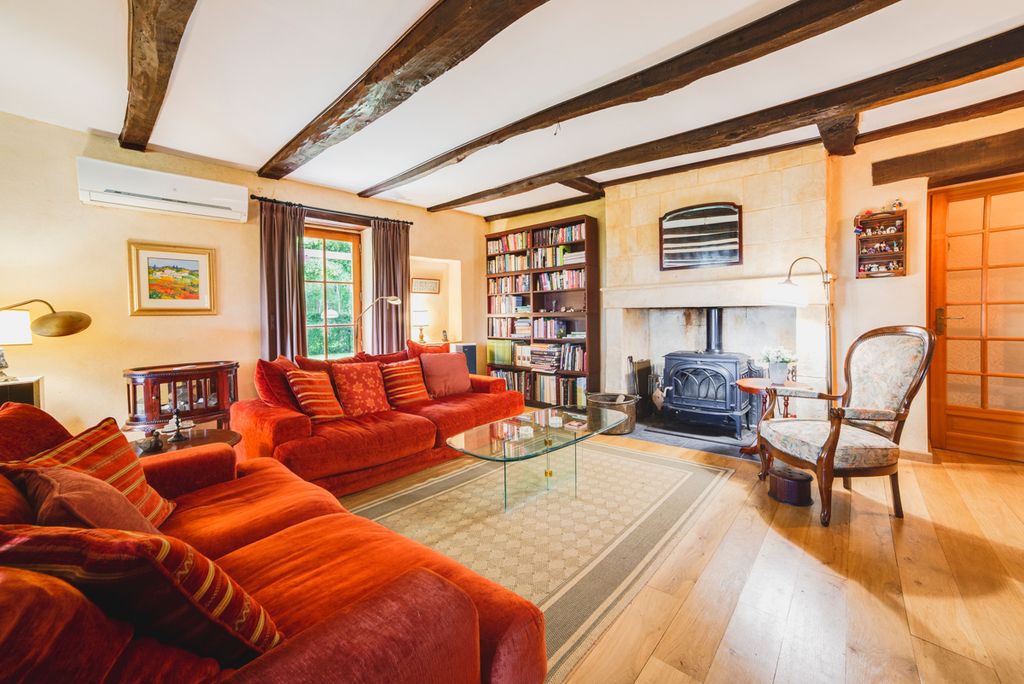 Villa des Arbres Dordogne Olivers Travels3 01