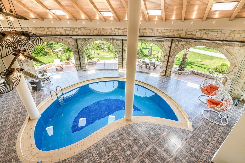 Caldera Villa III Crete Olivers Travels 2