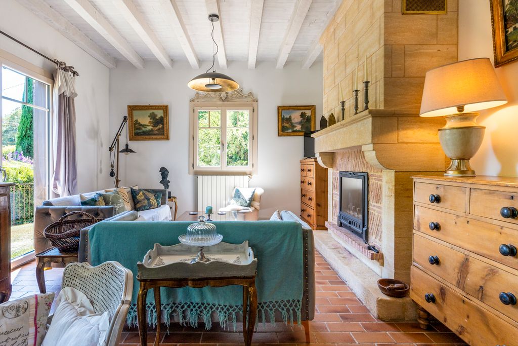 Les Cypres Dordogne Olivers Trvels 3
