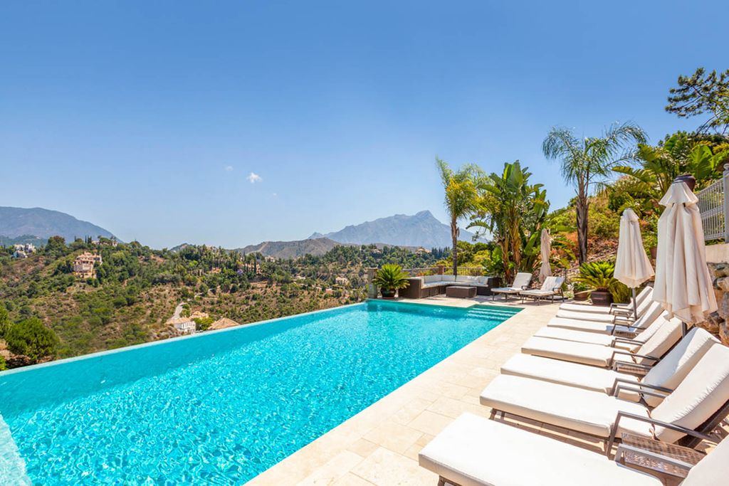 Villa Hacienda Costa del Sol Spain Olivers Travels 5