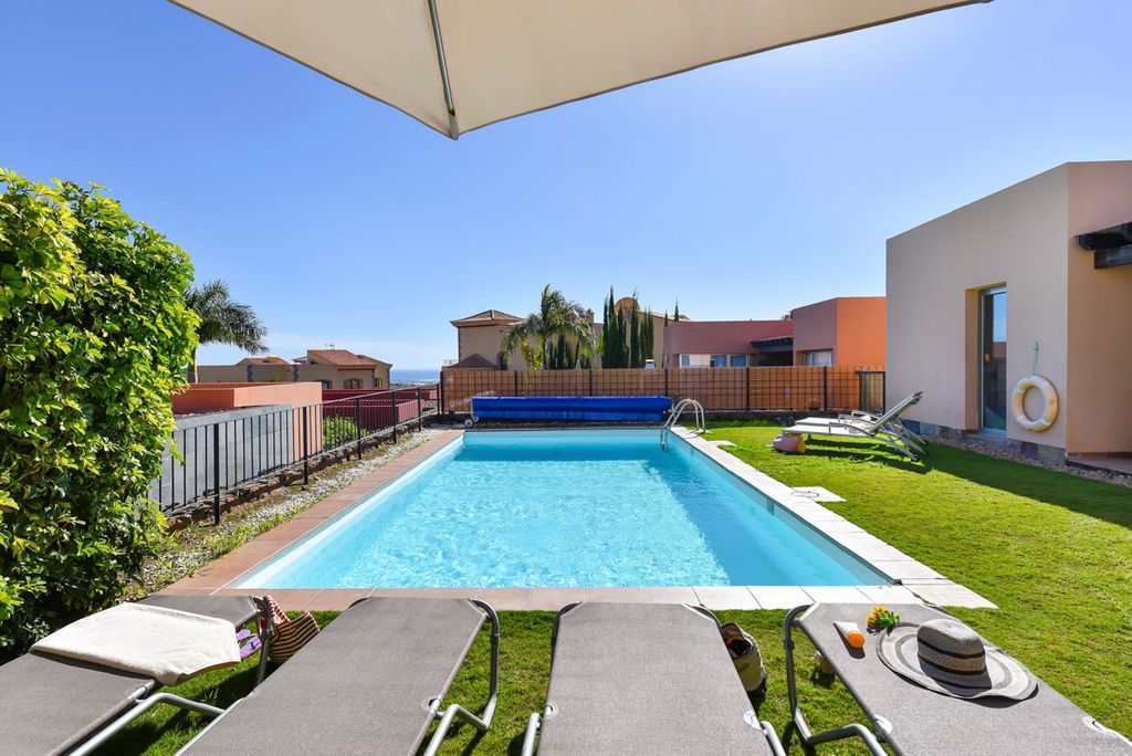 Villa Par Salobre Gran Canaria Olivers Travels5
