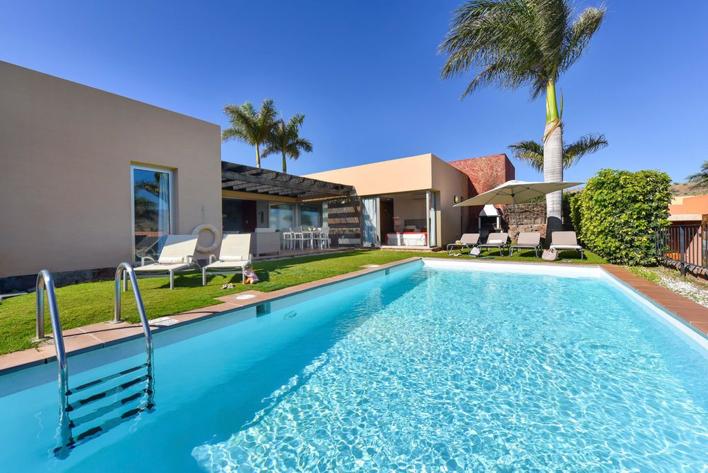 Villa Par Salobre Gran Canaria Olivers Travels1