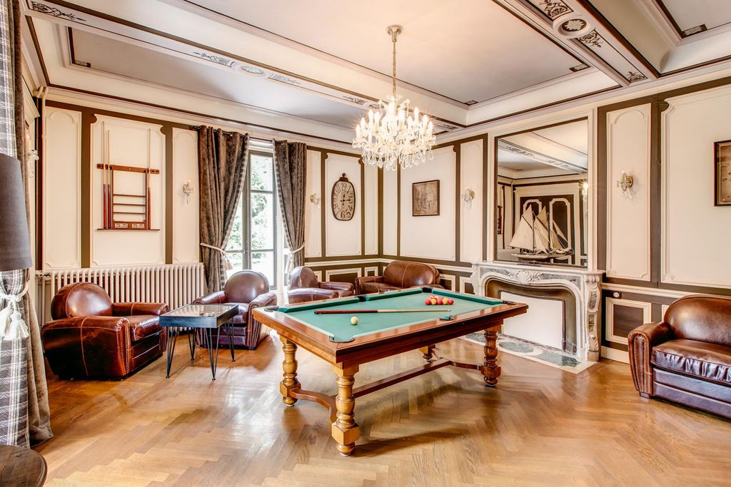 Chateau Romenay Burgundy Olivers Travels 3