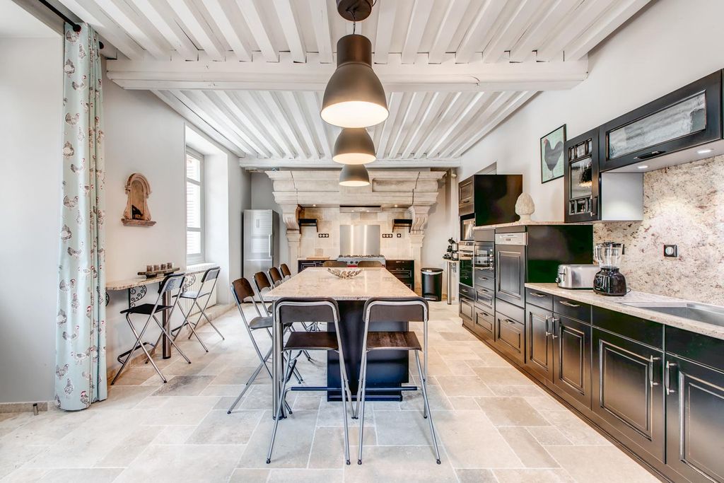 Chateau Romenay Burgundy Olivers Travels 5