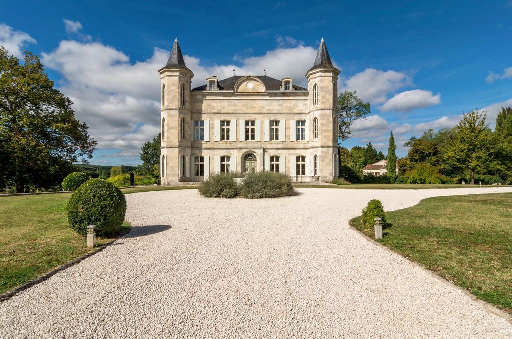 Chateau Elegante Aquitaine Olivers Travels 2