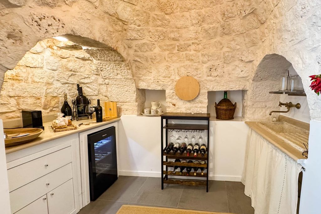 Trullo Ava Puglia Italia OliversTravels 4
