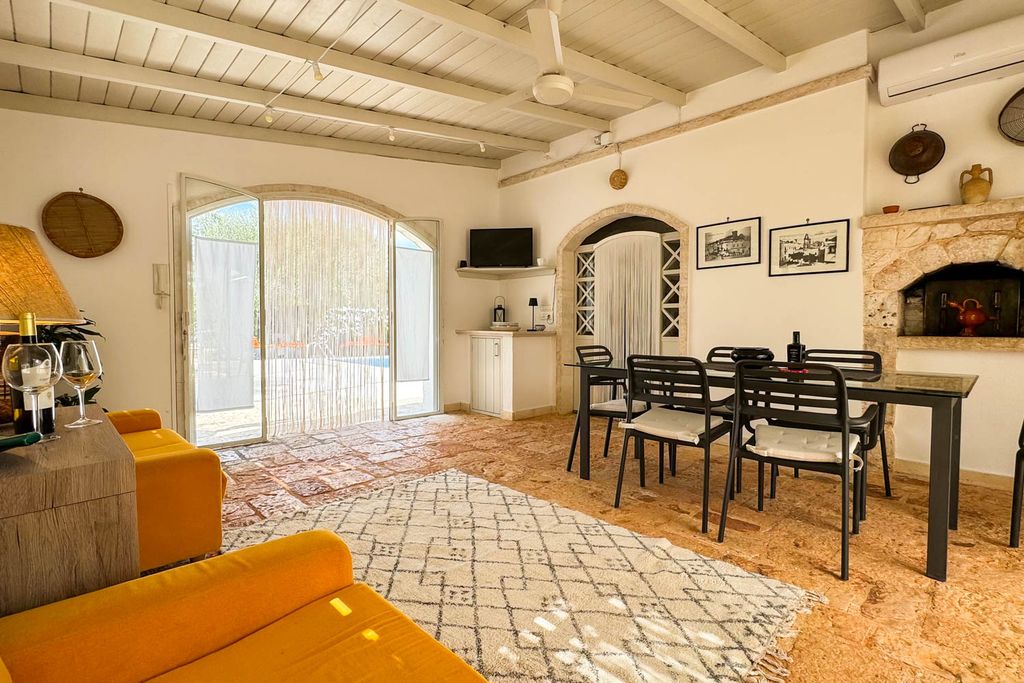 Trullo Ava Puglia Italia OliversTravels 5