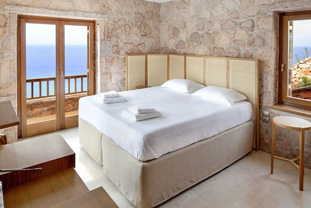 Milos Beach Cronus Lefkas Olivers Travels 2