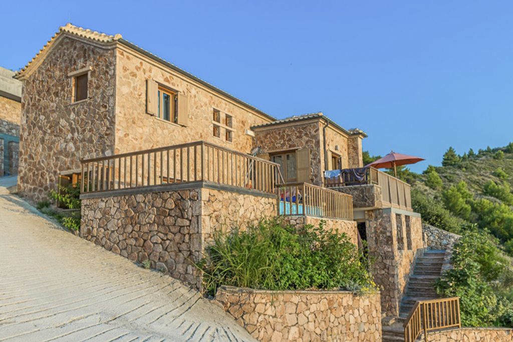 Milos Beach Aphrodite Lefkas Olivers Travels 2