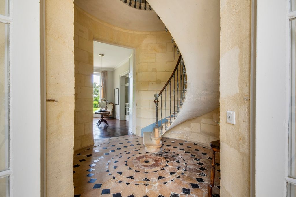 Chateau Levet Aquitaine Olivers Travels4