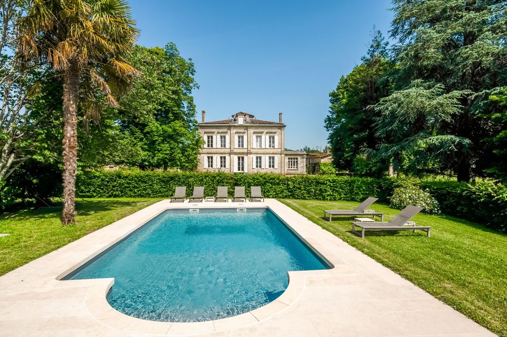 Chateau Levet Aquitaine Olivers Travels 1