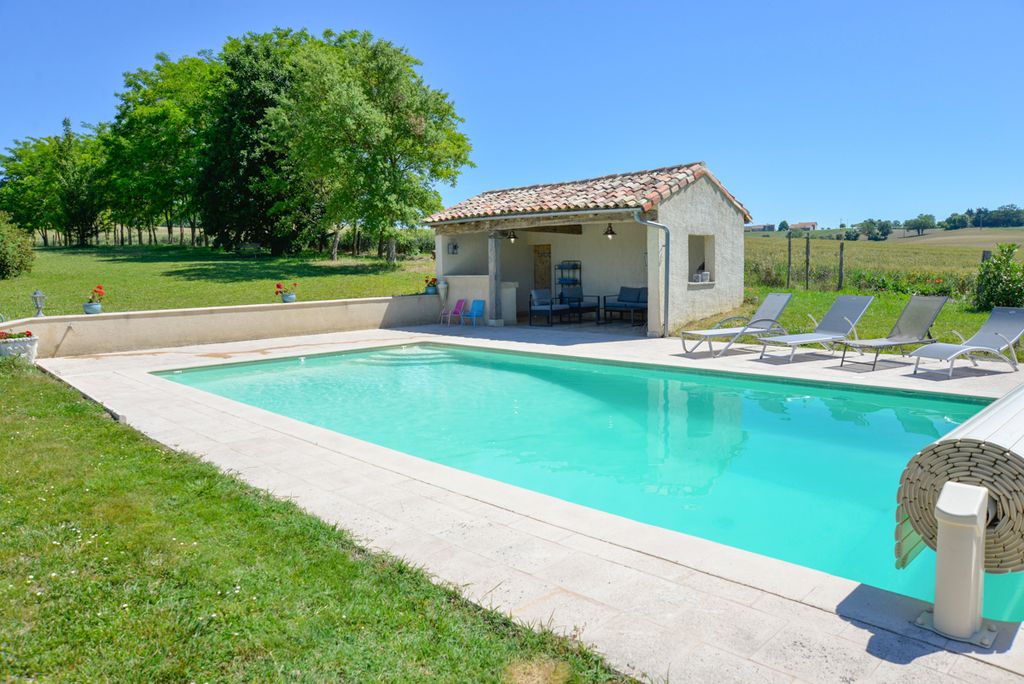 Villa Juno Dordogne France Olivers Travels 3