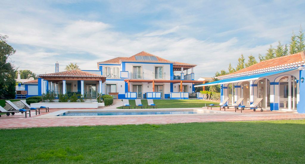 Villa Ella Olhos D Agua Olivers Travels 4