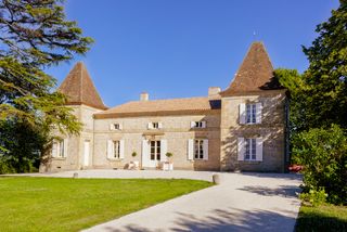 Chateau Segalas Aquitaine Dordogne France Olivers Travels 1