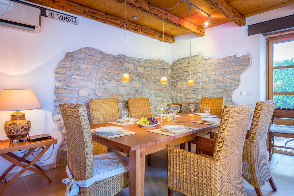 Villa Pavo Istria Olivers Travels4