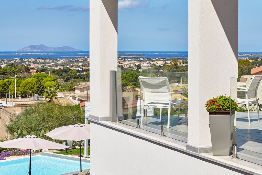 Villa Bene Sicily Olivers Travels2