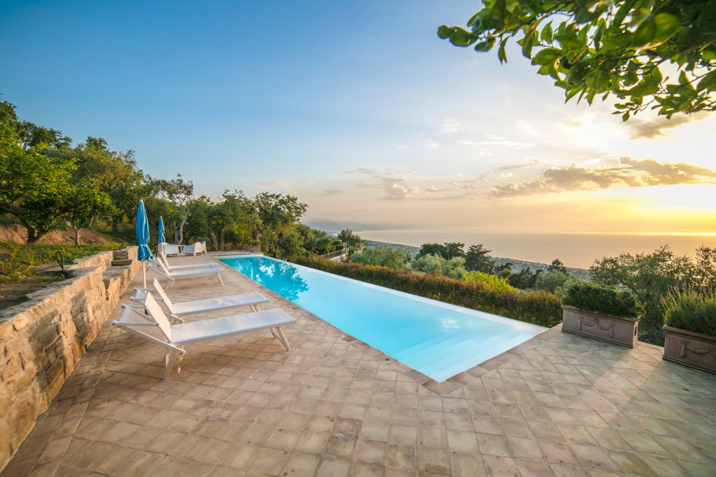 Villa di Sole Sicily Olivers Travels2