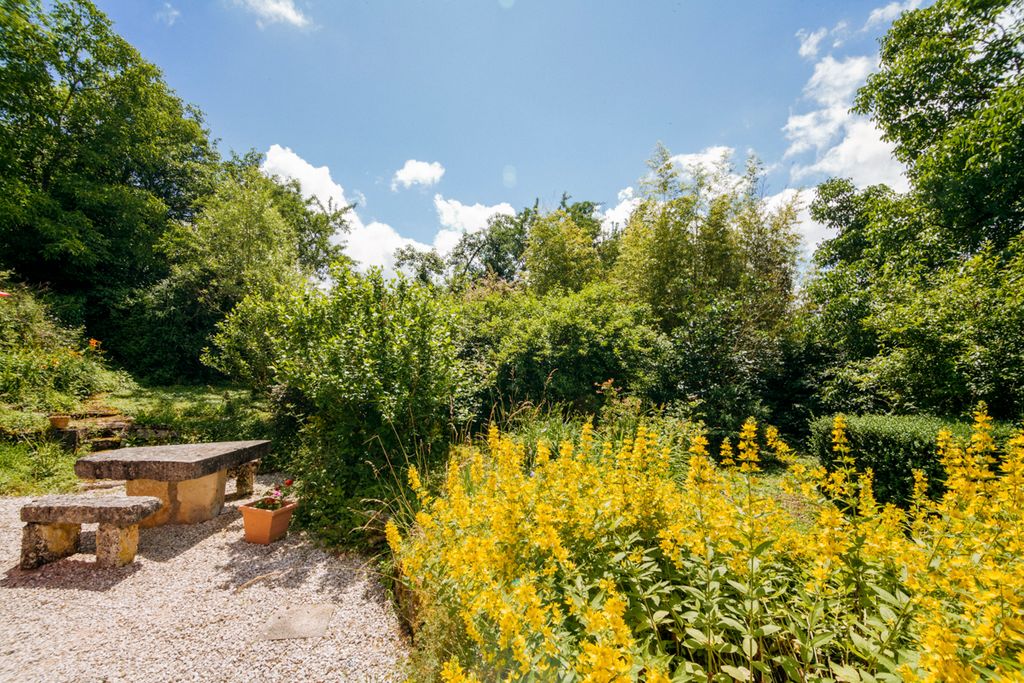 The Little House Burgundy Olivers Travel5