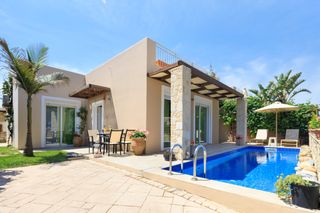 Azure Beach Villa 2 Crete Olivers Travels 1