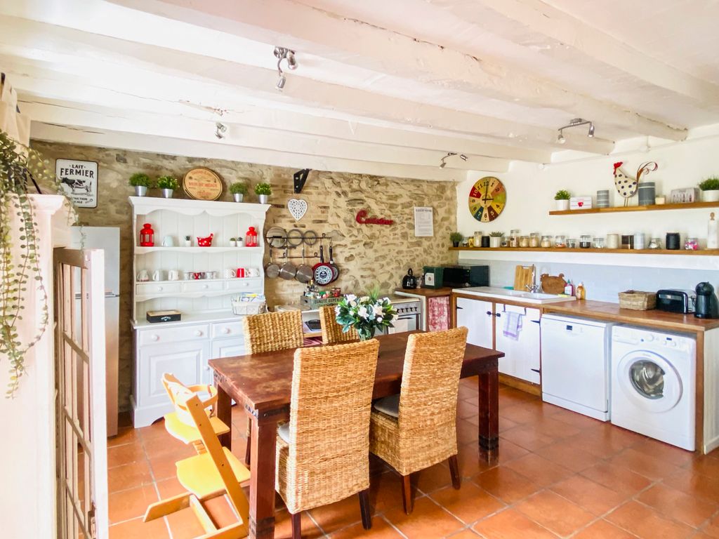 Rouge Cottage France Dordogne Olivers Travls 3