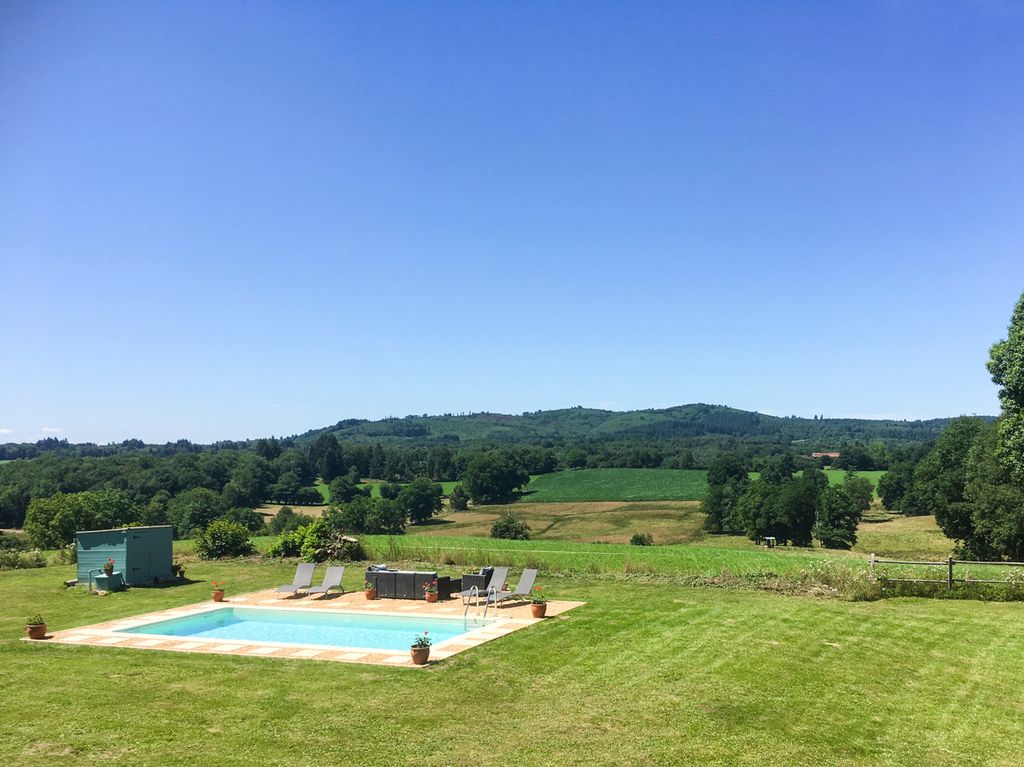 Rouge Cottage France Dordogne Olivers Travls 5