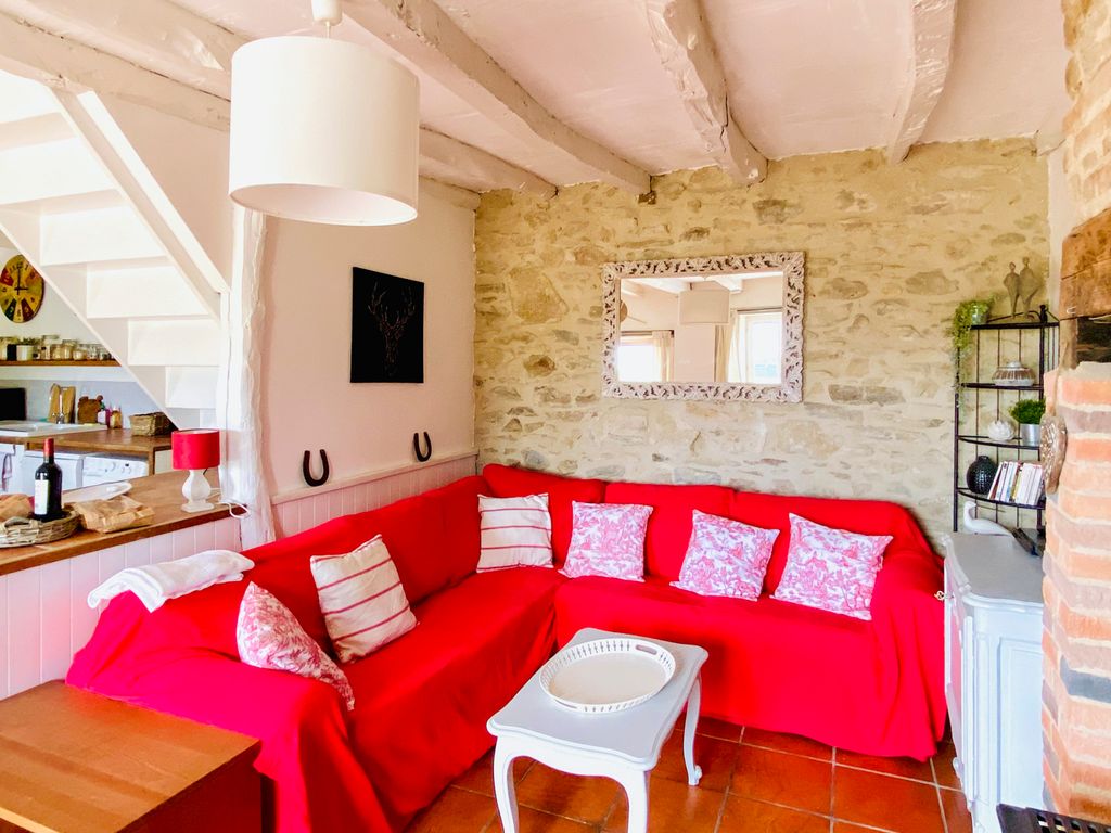 Rouge Cottage France Dordogne Olivers Travls 7