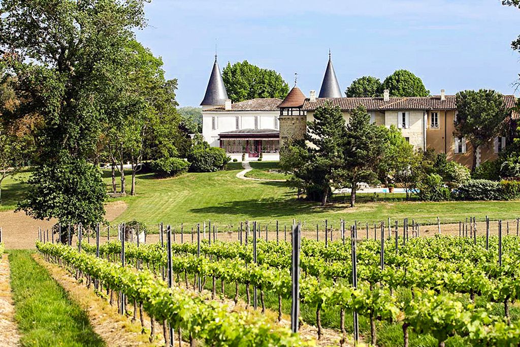 Chateau Belles Vignes Aquitaine Olivers Travel1