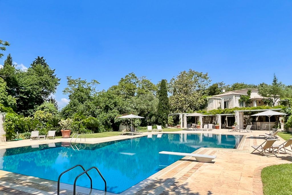 Kanoni Estate Corfu OliversTravels 2