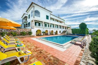 Villa Ferragudo Carvoeiro Olivers Travels 1