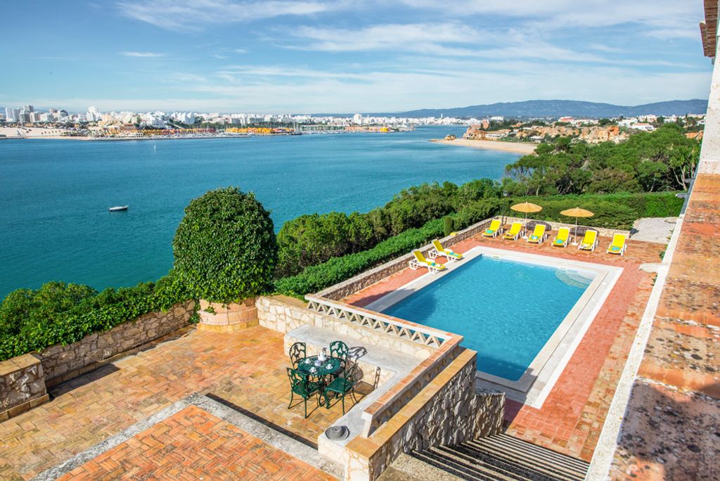 Villa Ferragudo Carvoeiro Olivers Travels 5