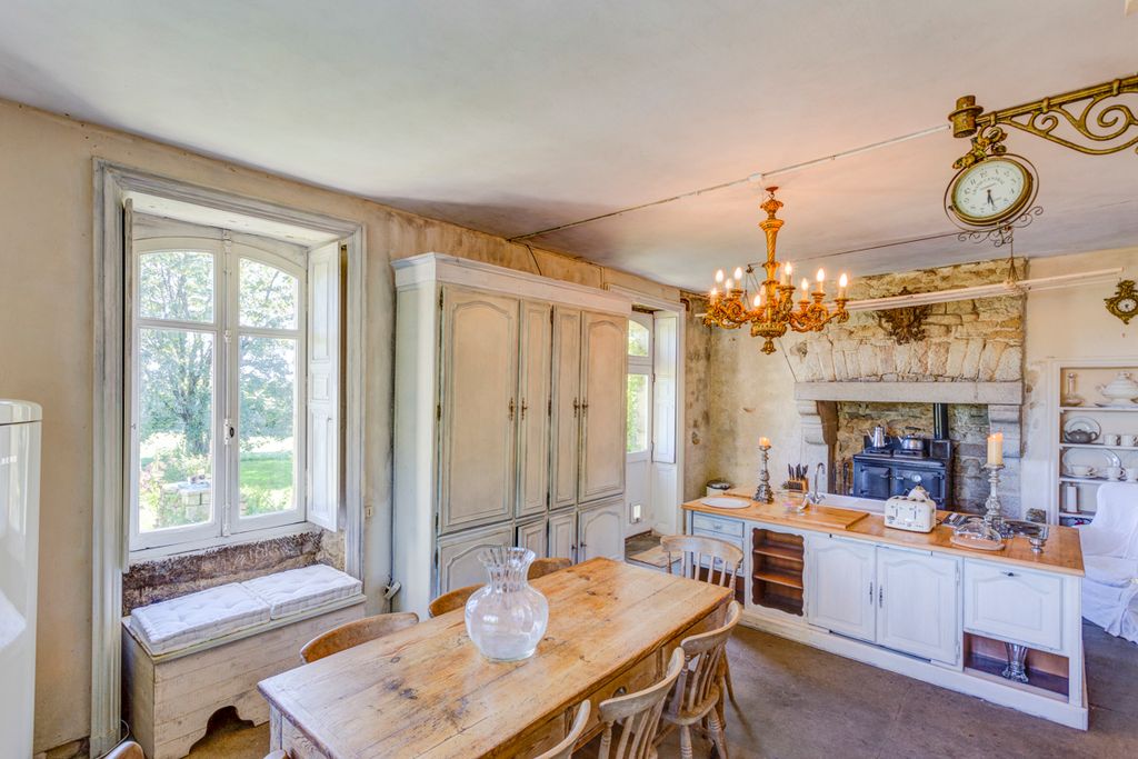 Chateau Lignol Brittany Olivers Travels 4