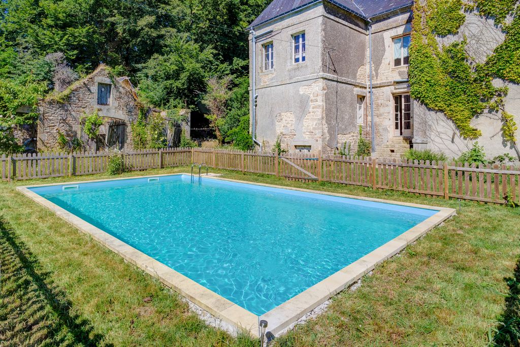 Chateau Lignol Brittany Olivers Travels 2